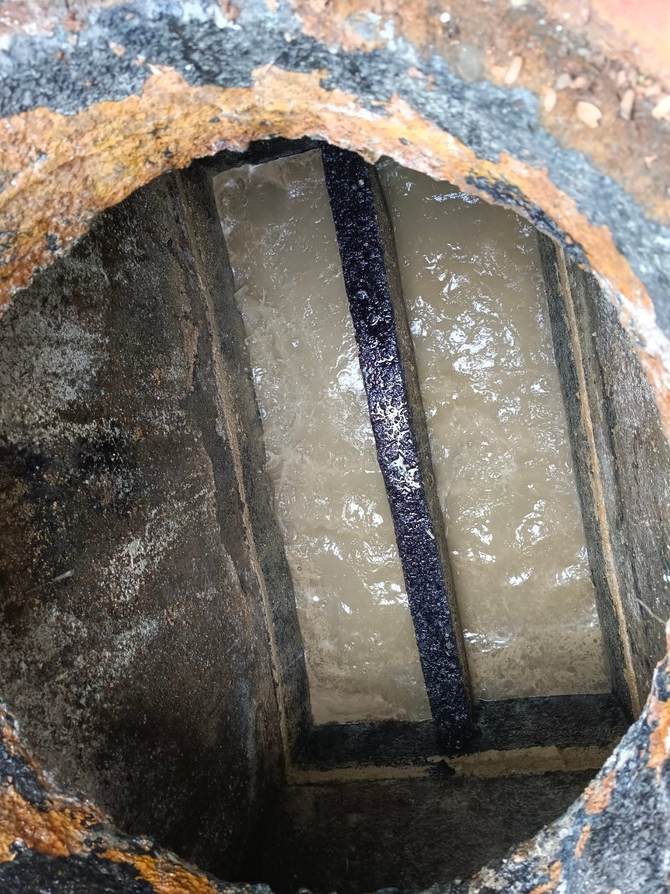 33 - https://บริการดูดส้วมดูดน้ําเสีย.com | บริการดูดส้วม ดูดน้ำเสีย แก้ไขปัญหาส้วมเต็ม ท่อตัน ขุดบ่อ/ถัง บริการบ้าน โรงงาน ร้านอาหาร ทั่วจังหวัด ด้วยรถ 6 ล้อใหญ่ ทีมงานมืออาชีพ ประสบการณ์กว่า 20 ปี ให้บริการในจังหวัดสมุทรสงคราม ราชบุรี กาญจนบุรี